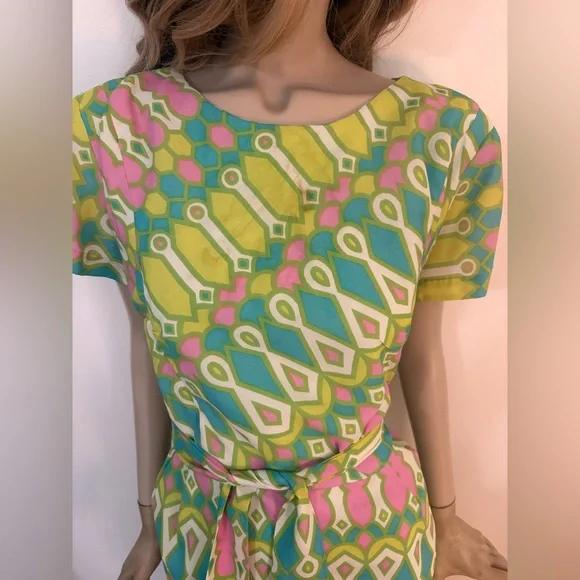 Fabulous Fun Vintage 1950s 1960s Sexy VOLUP Retro Wiggle Dress - Picture 6 of 10